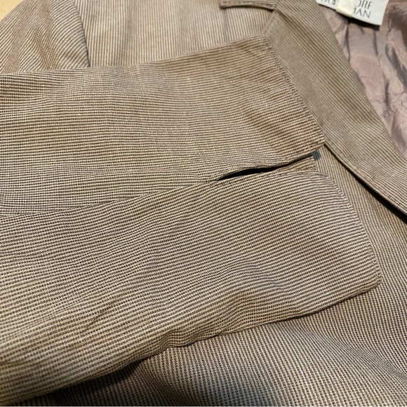 AKRIS Punto Brown New w/o tags Blazer with Button Closure 10 - Picture 11 of 16